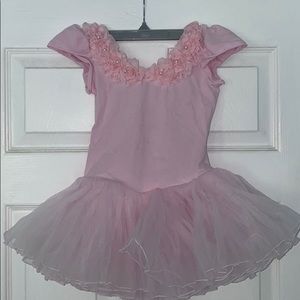 Pink ballerina outfit tutu rose and pearls